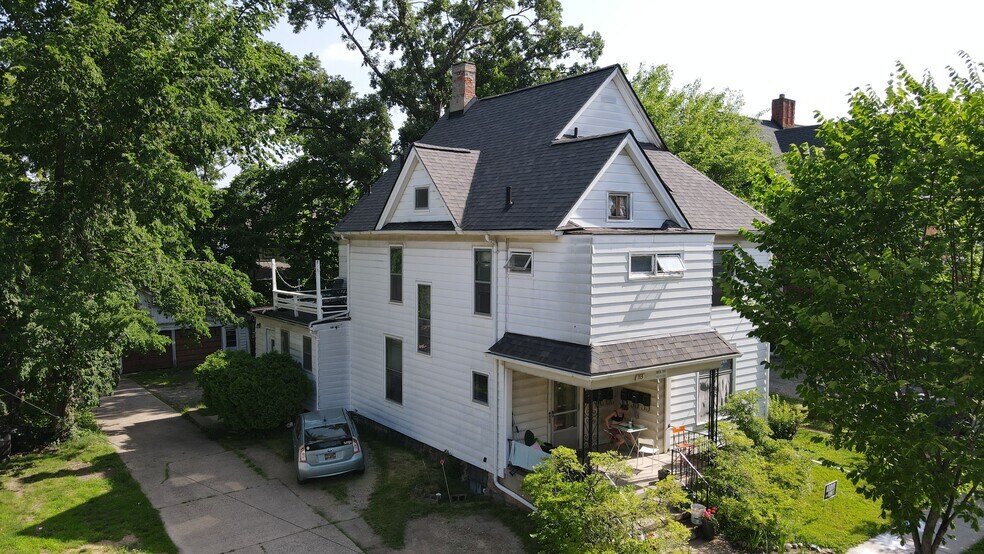 More Photos Of , Ann Arbor Multifamily For Sale