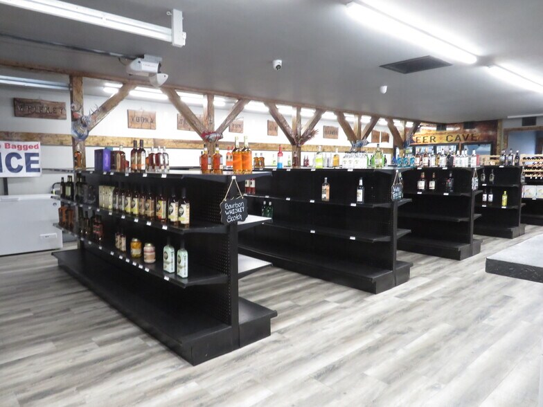 More Photos Of 310 Central Ave E, Clarion General Retail For Sale