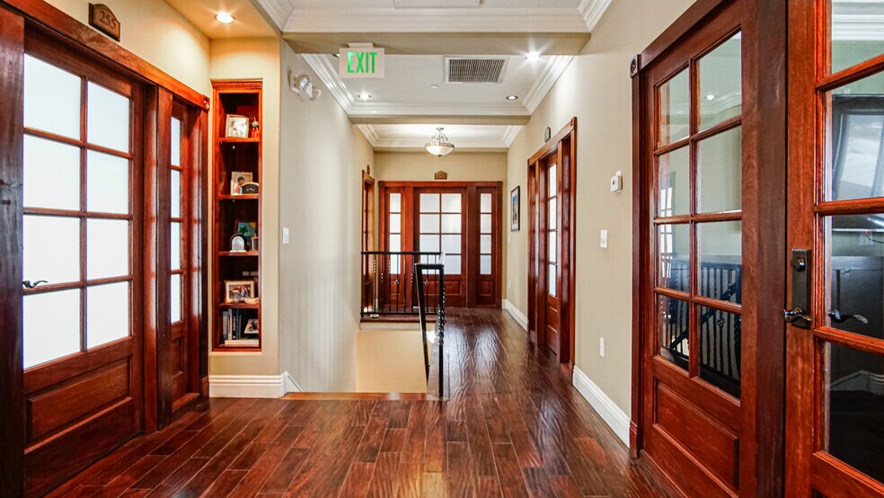 More Photos Of 116 S Catalina Ave, Redondo Beach Office For Lease