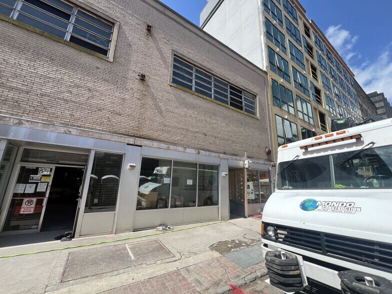 More Photos Of 824 Chapel St, New Haven Storefront For Lease