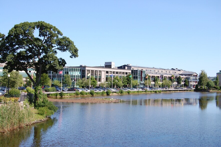 More Photos Of 900 Cummings Ctr, Beverly Medical For Lease