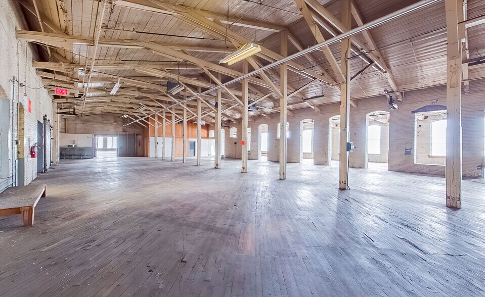 More Photos Of 480 W 5th St, Bloomsburg Manufacturing For Sale