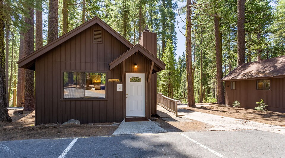 More Photos Of 500 Dodge Ridge Rd, Pinecrest Hotel For Sale