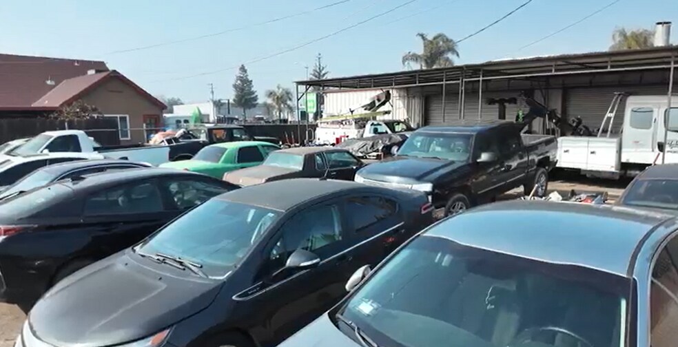 Primary Photo Of 1520 G St, Reedley Auto Repair For Sale