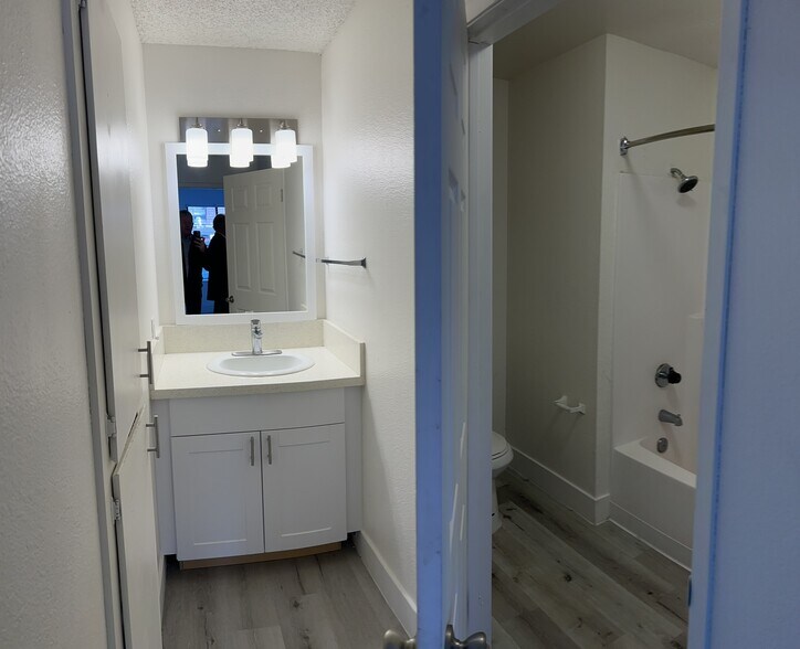 More Photos Of 4730 Marconi Ave, Carmichael Apartments For Sale