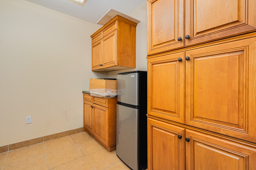 More Photos Of 51 Dunlawton Ave, Port Orange Office For Sale