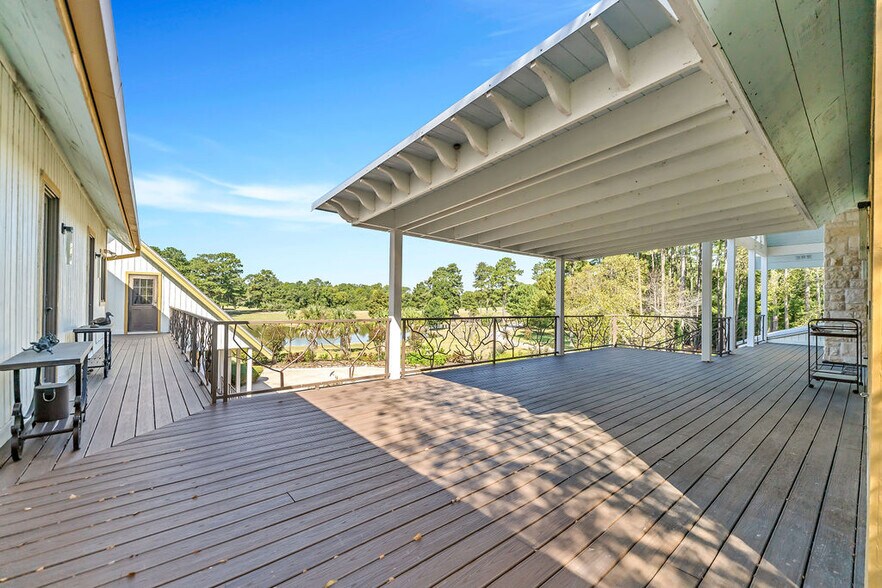 More Photos Of 43 Pool Rd, Richards Specialty For Sale