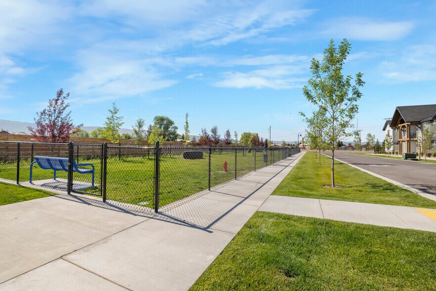 More Photos Of 201 E Ross Ave, Driggs Multifamily For Sale