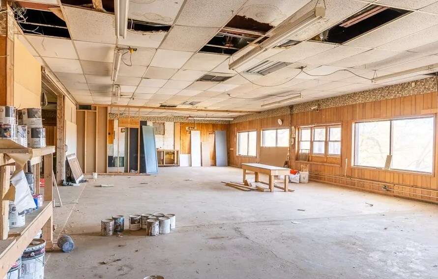 More Photos Of 166 Summit St, Mohawk Warehouse For Sale