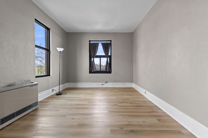 More Photos Of 429-435 3rd St, Berthoud Freestanding For Sale