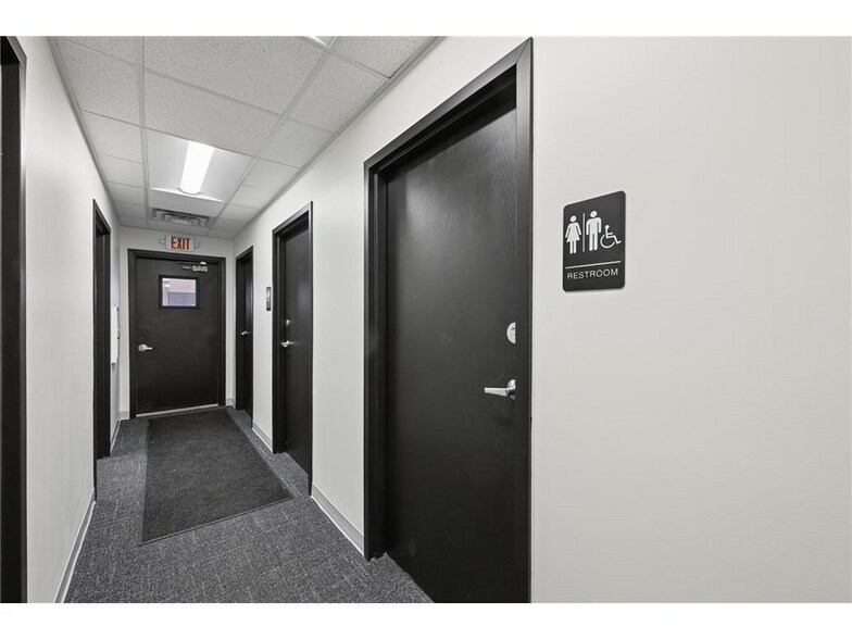 More Photos Of 700 Highway 55 E, Buffalo Office For Sale