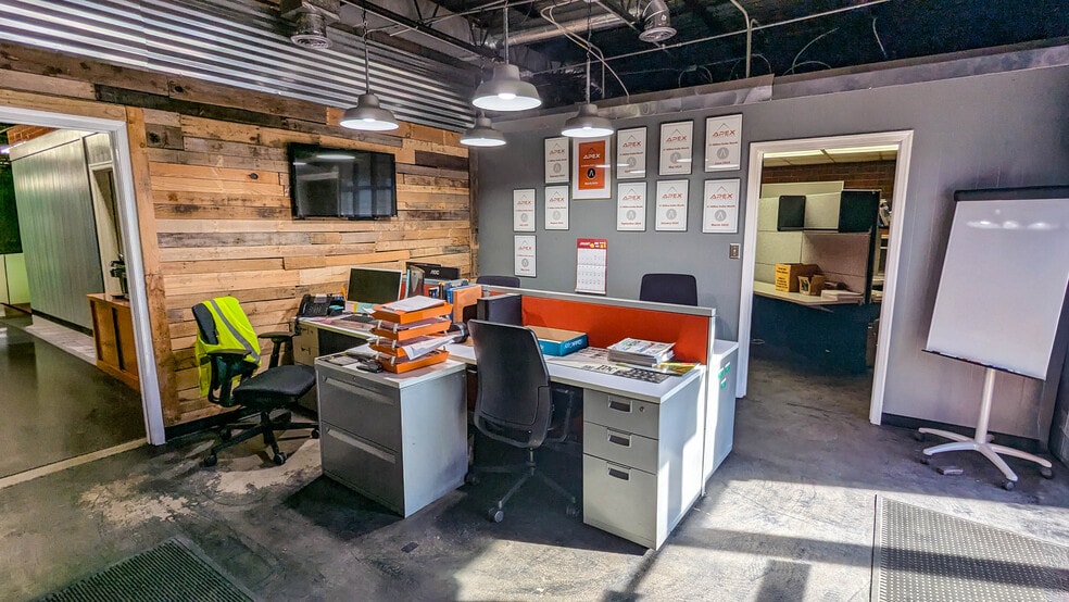 More Photos Of 151 Blue Bell Rd, Greensboro Warehouse For Sale