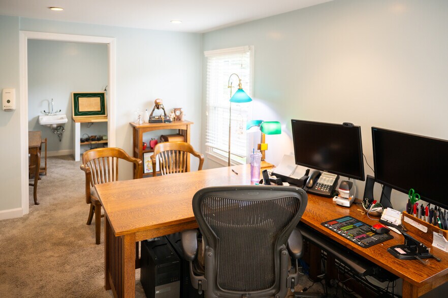 More Photos Of 2 Reedsdale Road, Milton Medical For Sale