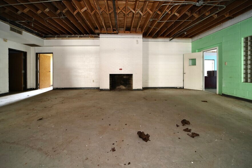 More Photos Of 970 E Humbolt St, Fort Worth Medical For Sale