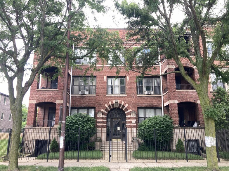 Primary Photo Of 5532 Indiana Ave, Chicago Multifamily For Sale