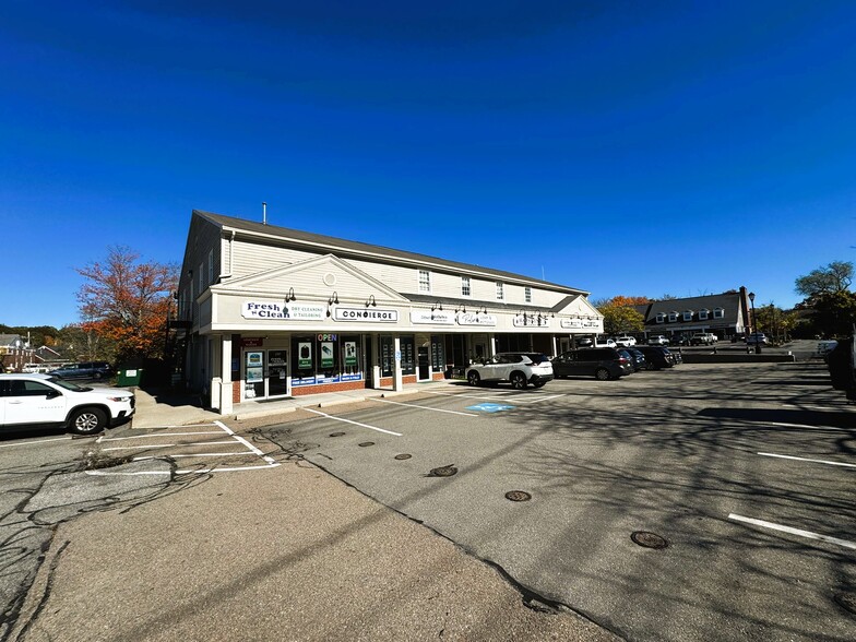 Primary Photo Of 420 Boston Post Rd, Sudbury General Retail For Lease