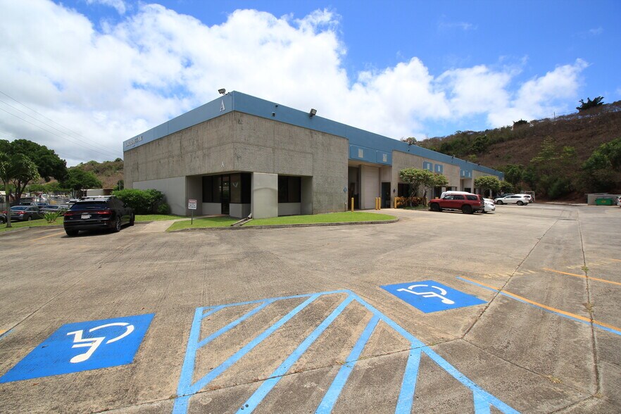More Photos Of 96-1173 Waihona St, Pearl City Warehouse For Lease