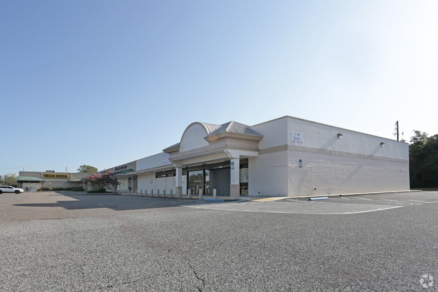 More Photos Of 5501-5541 Roosevelt Blvd, Jacksonville General Retail For Lease