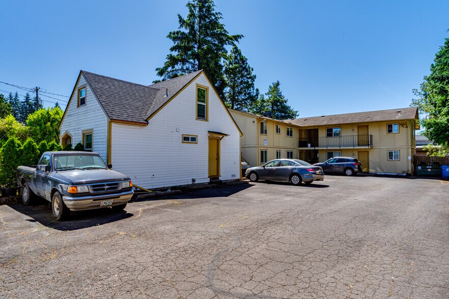 More Photos Of , Eugene Multifamily For Sale