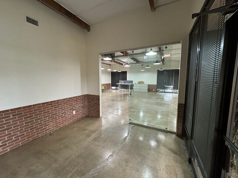 More Photos Of 580 W Lambert Rd, Brea Light Distribution For Lease