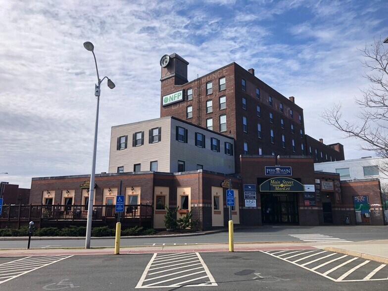 More Photos Of 366-386 Main St, Middletown Coworking Space