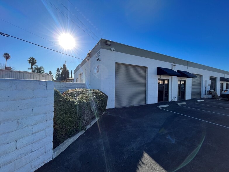 Primary Photo Of 15025 Badillo St, Baldwin Park Manufacturing For Lease