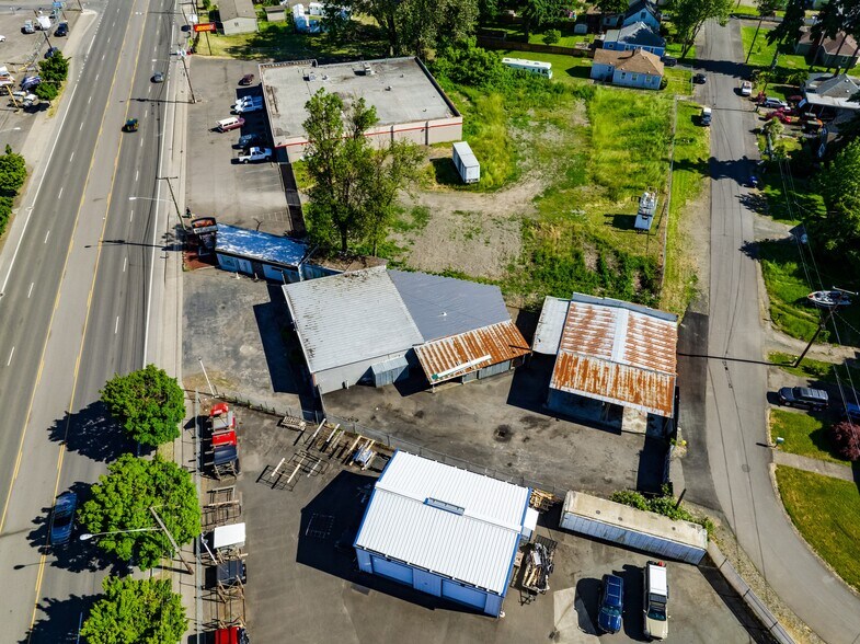 More Photos Of 600 Or-99 Hwy, Eugene Freestanding For Sale