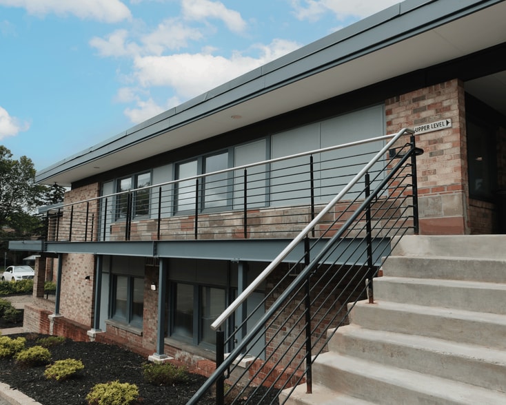 More Photos Of 1580 Elmwood Ave, Rochester Medical For Lease