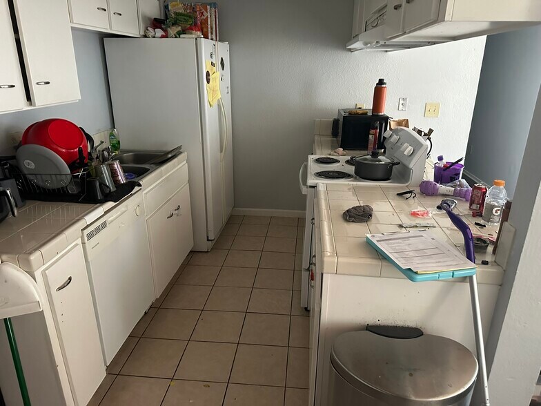 More Photos Of 3423-3425 Charleston Ct, Stockton Apartments For Sale