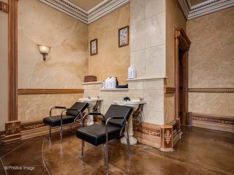 More Photos Of 7162 W Grand Ave, Elmwood Park Apartments For Sale