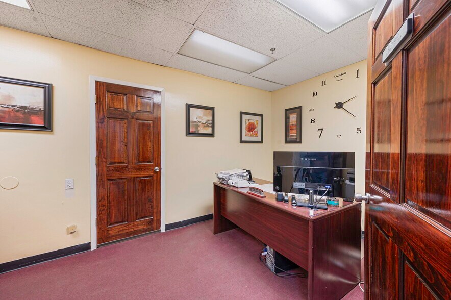 More Photos Of 1245 Marconi Blvd, Copiague Warehouse For Sale