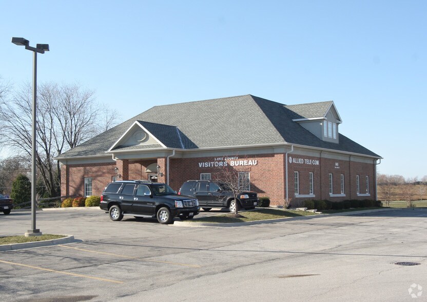 More Photos Of 5455 W Grand Ave, Gurnee Office For Lease