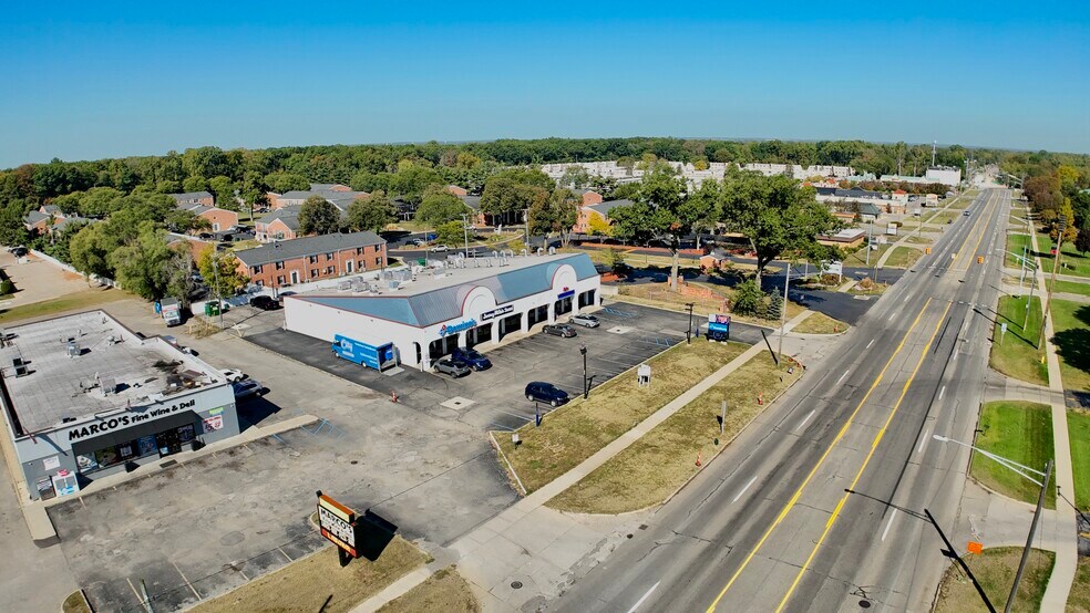 Primary Photo Of 8017-8067 N Wayne Rd, Westland Storefront For Lease