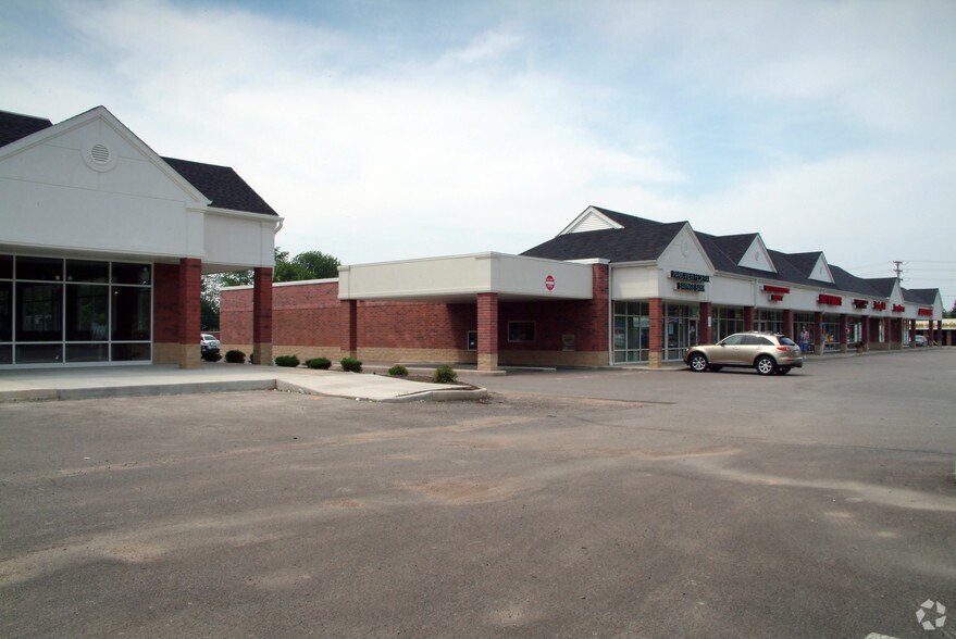 More Photos Of 17608 Pearl Rd, Strongsville Unknown For Lease