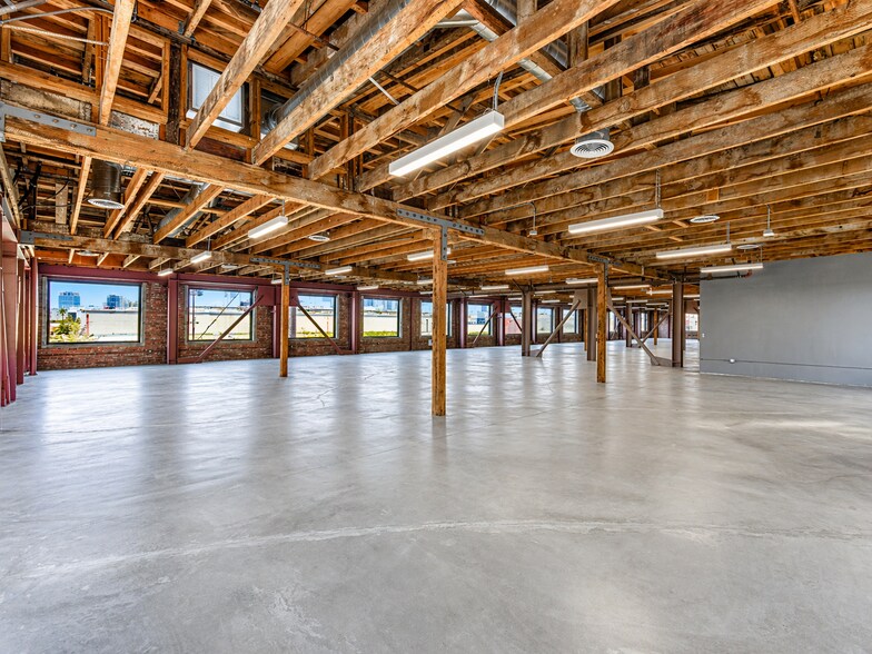 More Photos Of 440 Seaton St, Los Angeles Loft Creative Space For Lease