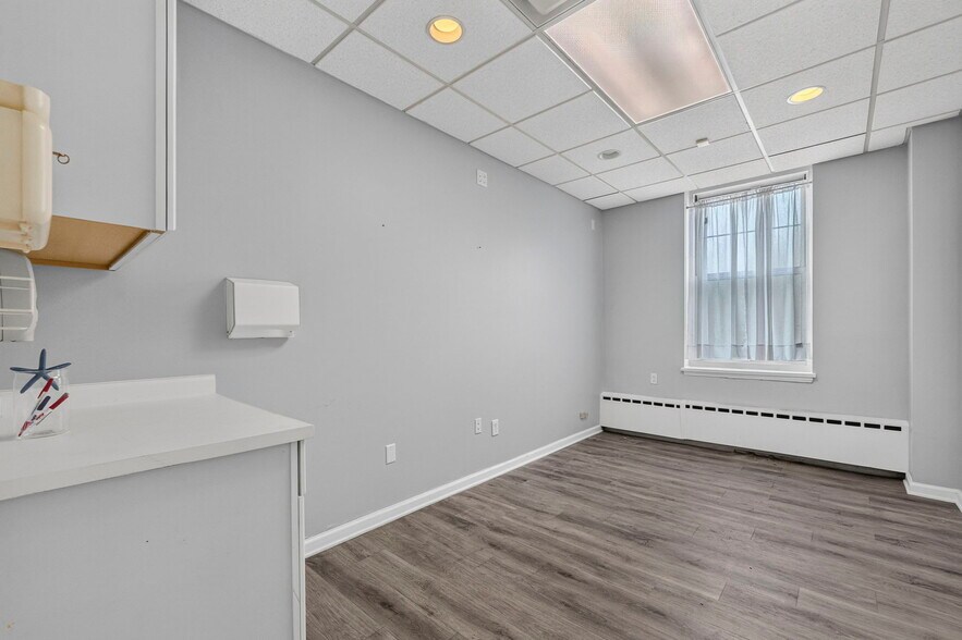 More Photos Of 89 Valley Rd, Montclair Medical For Sale