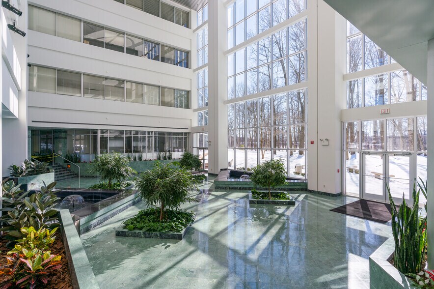 More Photos Of 10000 Midlantic Dr, Mount Laurel Office For Lease