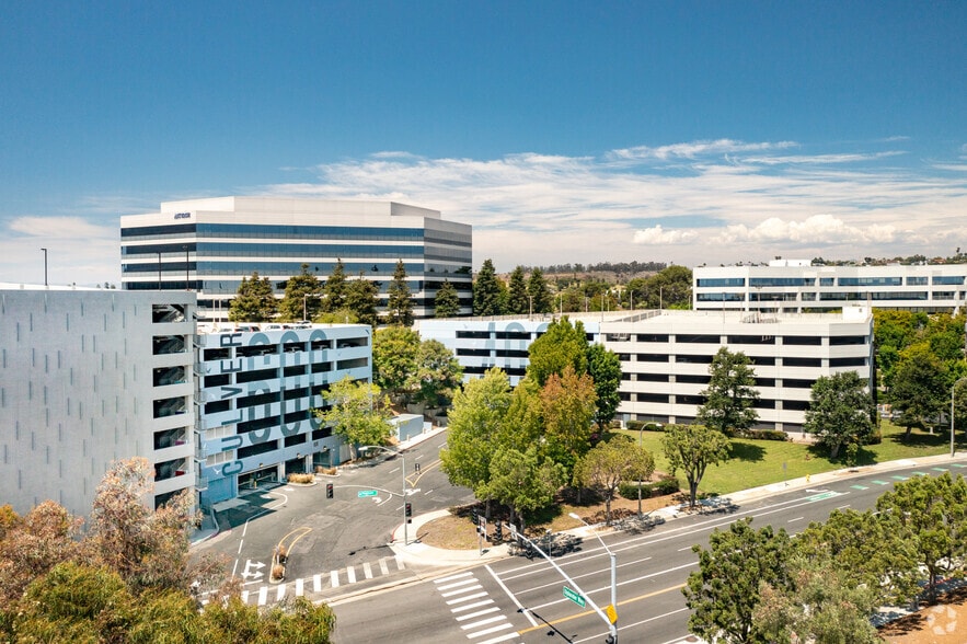 More Photos Of 400 Corporate Pointe, Culver City Loft Creative Space For Lease