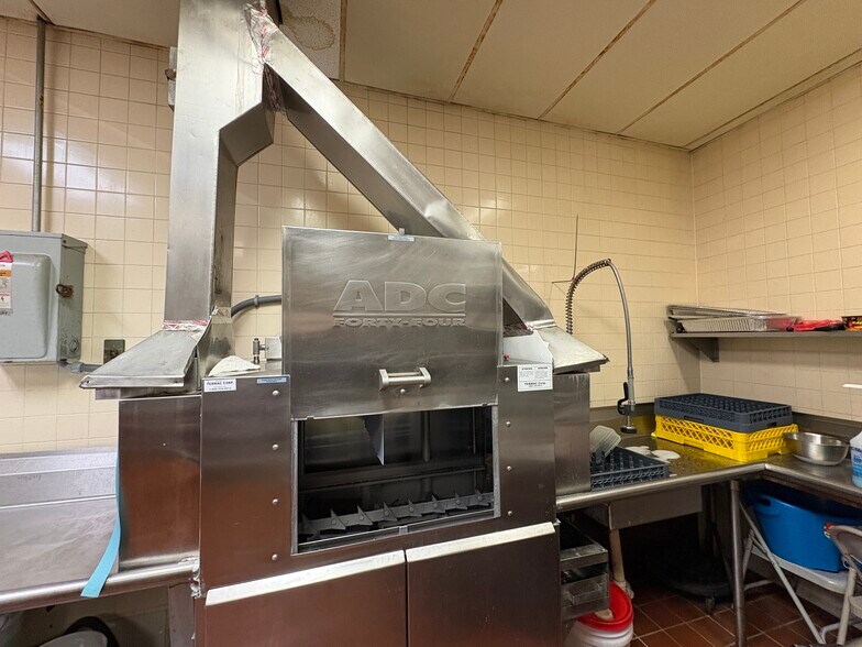 More Photos Of 762 Roebling Ave, Trenton General Retail For Sale