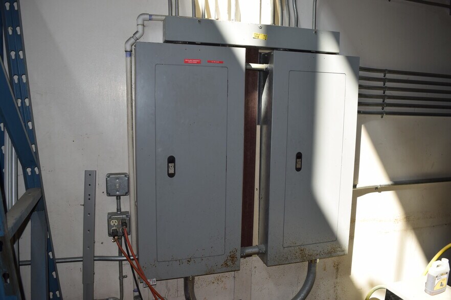 More Photos Of 2613 W 64th Ave, Denver Warehouse For Sale