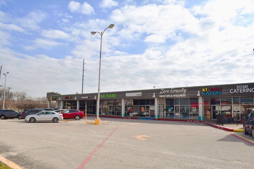 More Photos Of 2122-2148 E Belt Line Rd, Richardson Unknown For Lease