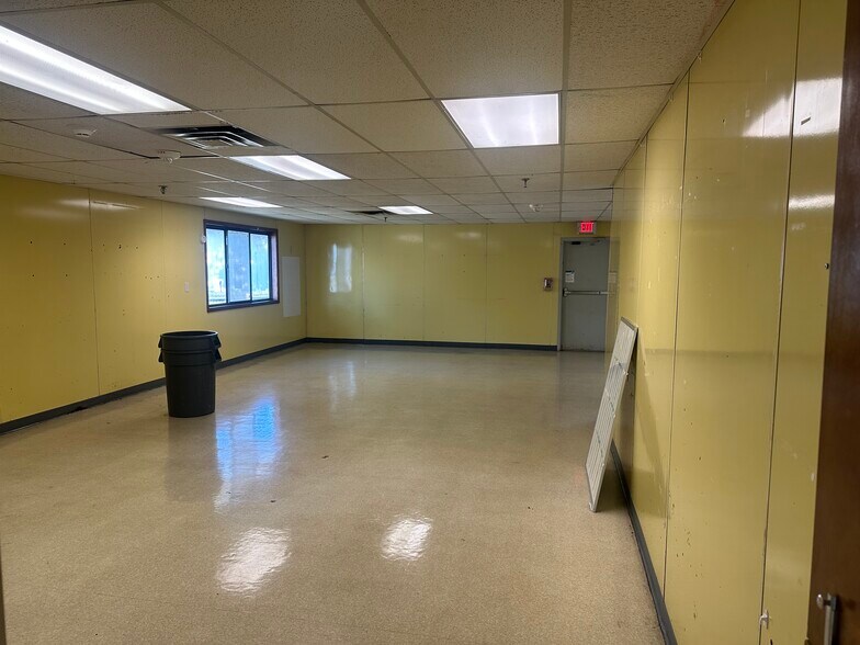 More Photos Of 7135 Sawmill Rd, Dublin Daycare Center For Sale