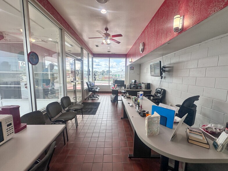 More Photos Of 2700 Williamsburg Pike, Richmond Land For Sale