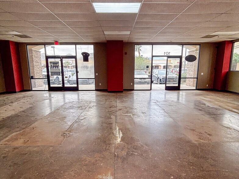 More Photos Of 79440 Highway 111, La Quinta General Retail For Lease