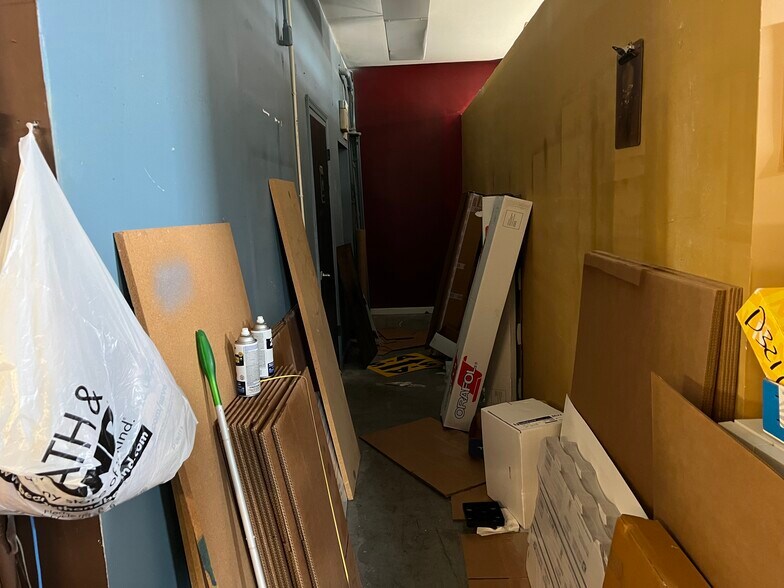 More Photos Of 79 E Main St, Buford Storefront For Sale