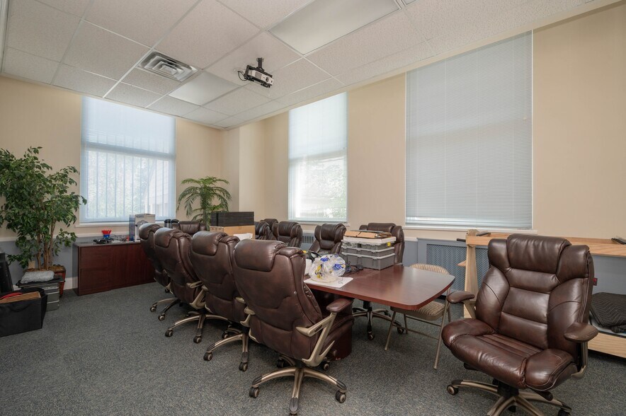 More Photos Of 22 South St, Morristown Office For Lease
