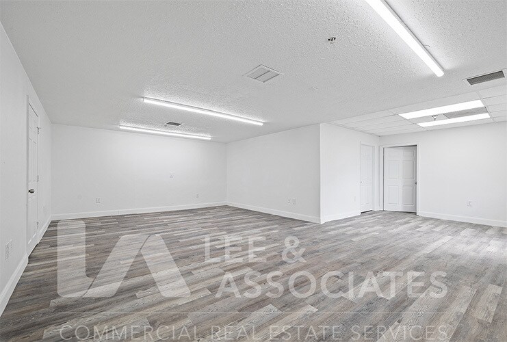 More Photos Of 841 Drive Buick Ave, Orlando Warehouse For Sale