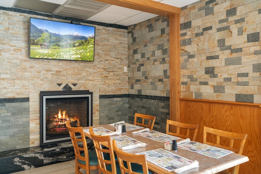 More Photos Of 232 W Moorestown Rd, Wind Gap Restaurant For Sale