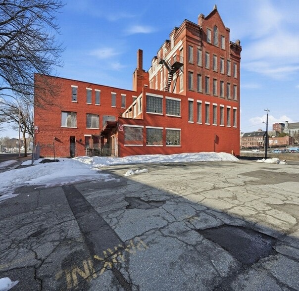 More Photos Of 345-363 Dwight St, Holyoke Manufacturing For Sale