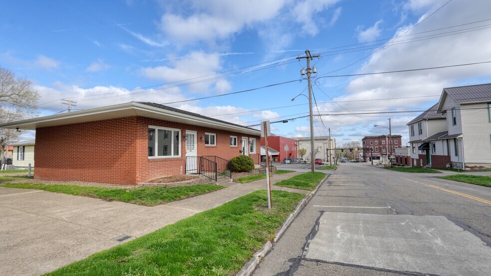 More Photos Of 126 S 9th St, Cambridge Office For Lease